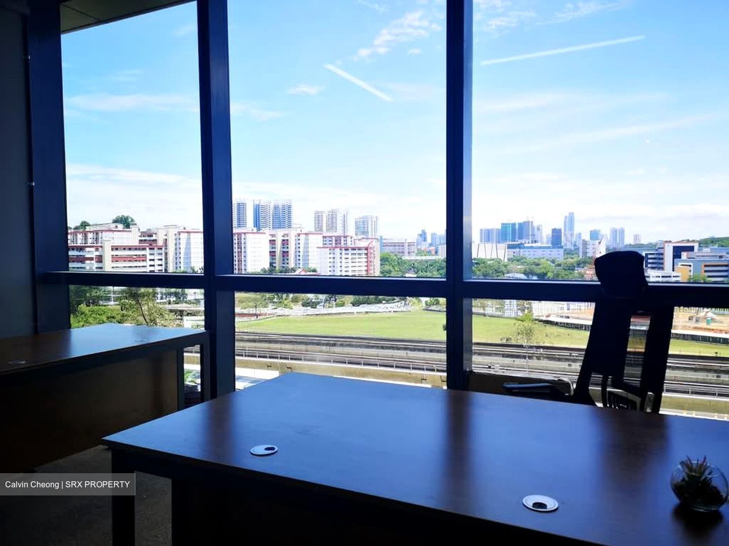 Woods Square (D25), Office #526587431
